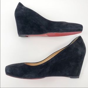 Christian Louboton Suede Pumps